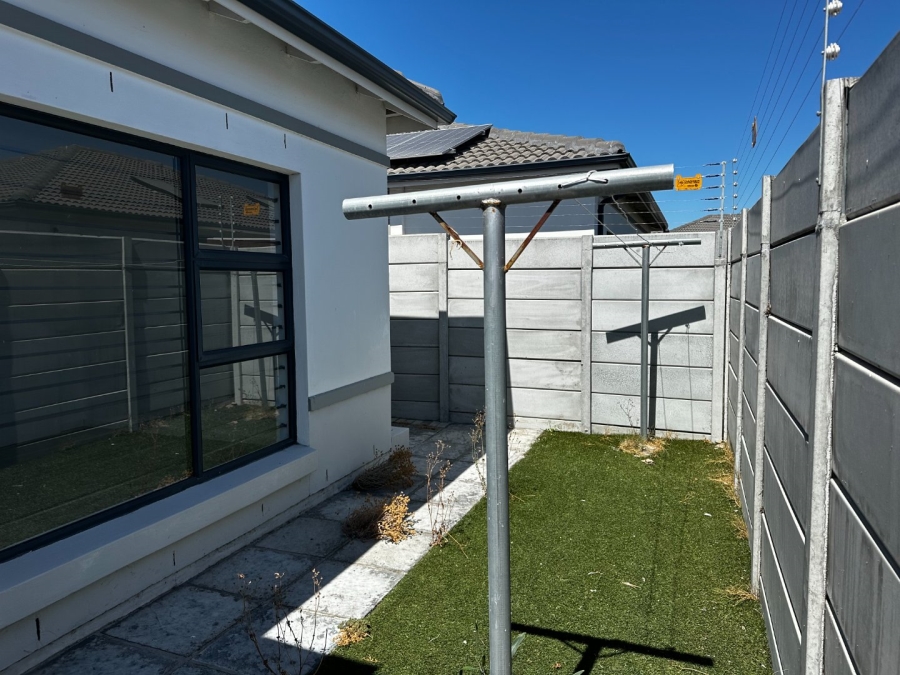 3 Bedroom Property for Sale in Table View Western Cape